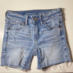 American eagle raw hem jean shorts